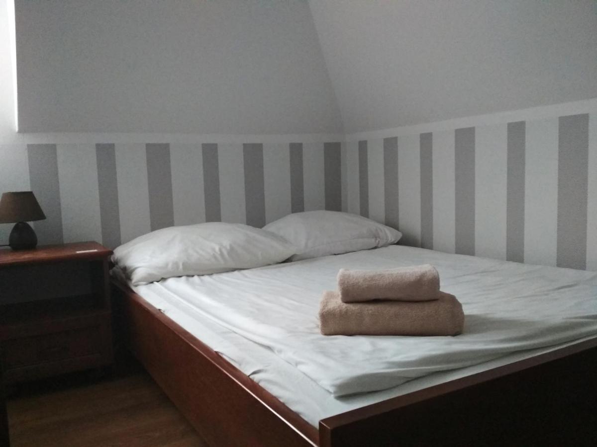 Dworek Bed & Breakfast *
